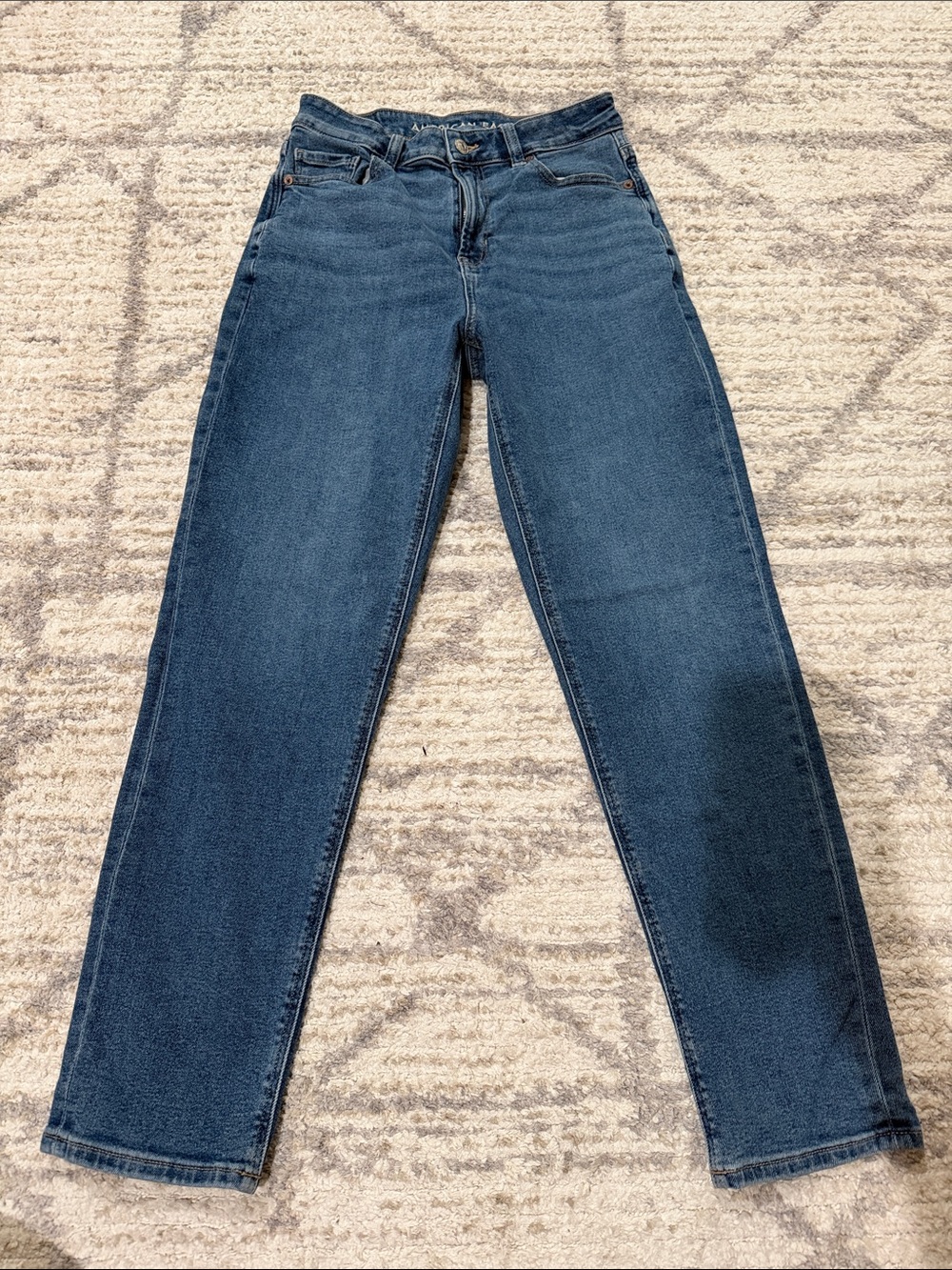 American Eagle Outfitters High Rise Mom Jean